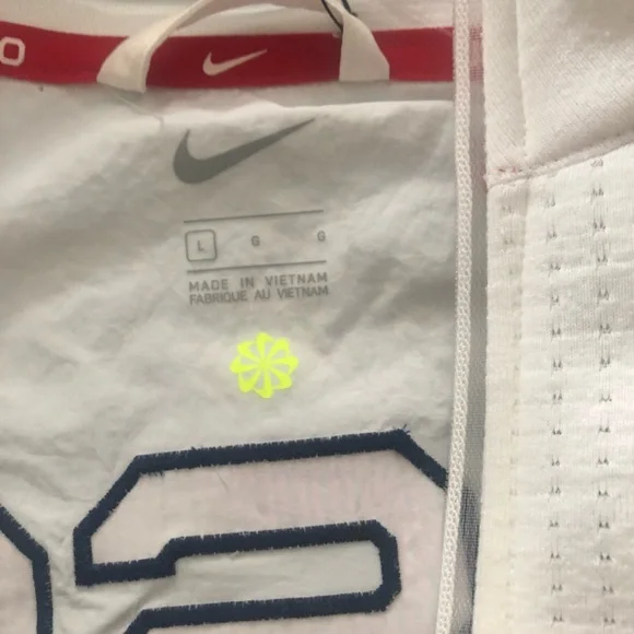 Very Rare USA Nike Team USA Windrunner
Women's Medal Stand Jacket - Picture 7 of 15